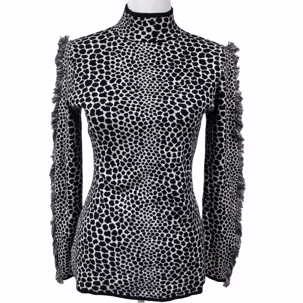 INC Size Small Sweater Black & White Knit  EUC